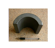 custom ferrite arc magnet